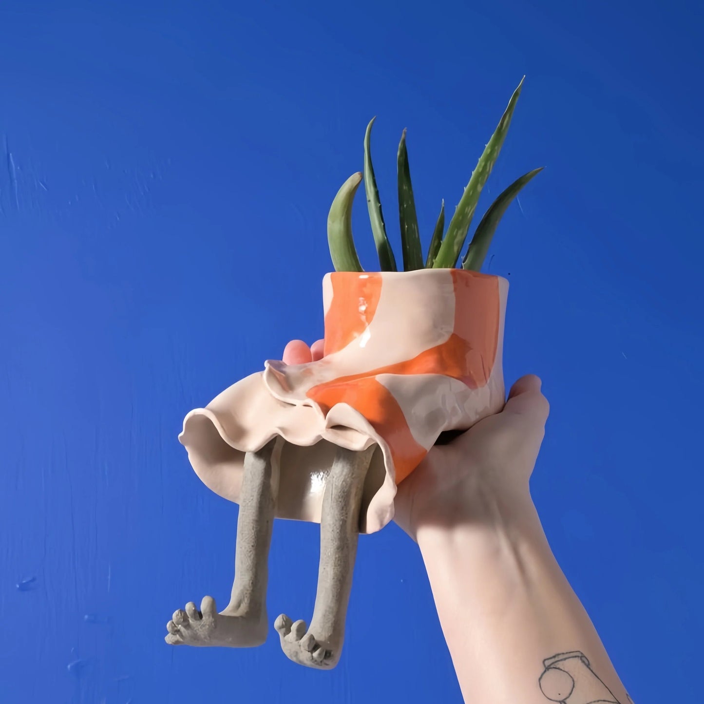 🌿✨ NEW 2026 | Flumyr® LeggyBloom™ — Viral Sitting Planter 🪴👖 Denim Skirt Edition ✨