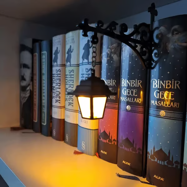 👻 Cute Ghost LED Night Light – Cozy Bookshelf Lamp for Reading & Halloween Decor